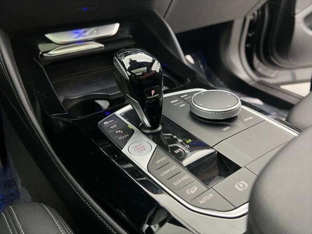 Photo of 2024 Black BMW X4