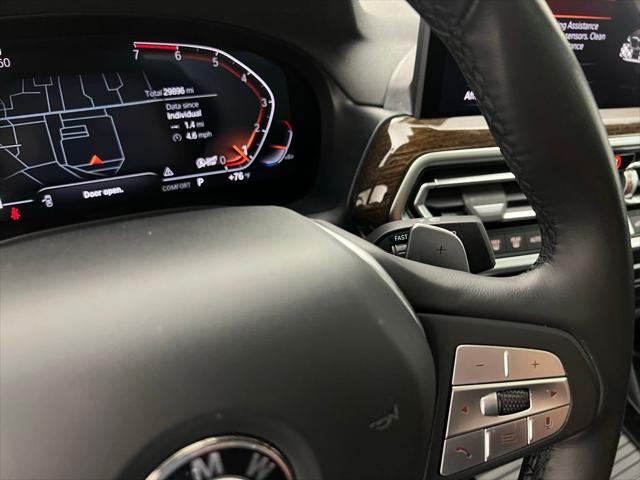 Photo of 2024 Black BMW X4