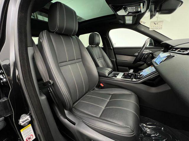 Photo of 2021 Santorini Black Metallic Land Rover Range Rover Velar