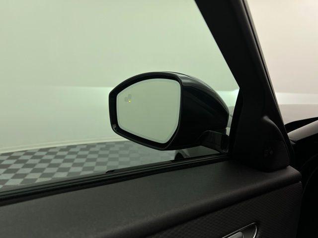 Photo of 2021 Santorini Black Metallic Land Rover Range Rover Velar