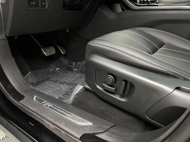 Photo of 2021 Santorini Black Metallic Land Rover Range Rover Velar