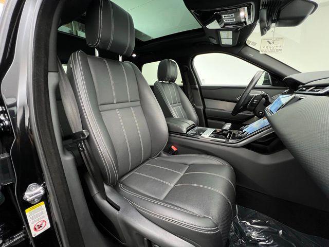 Photo of 2021 Santorini Black Metallic Land Rover Range Rover Velar