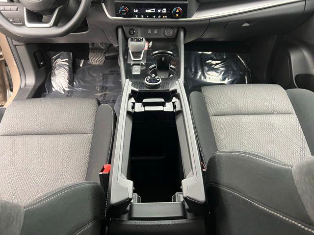 Photo of 2024 Baja Storm Metallic Nissan Rogue