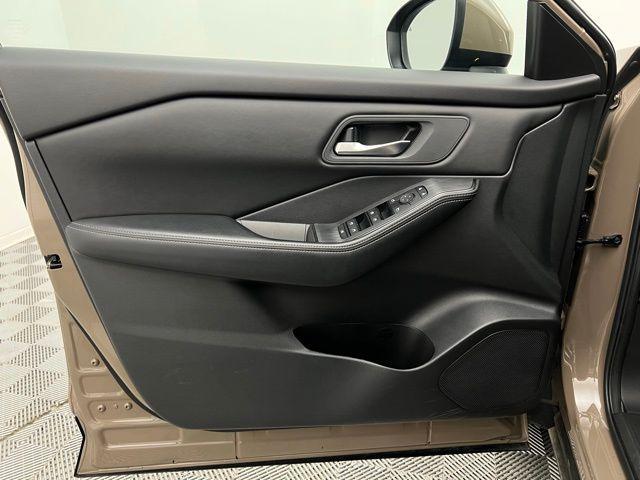 Photo of 2024 Baja Storm Metallic Nissan Rogue