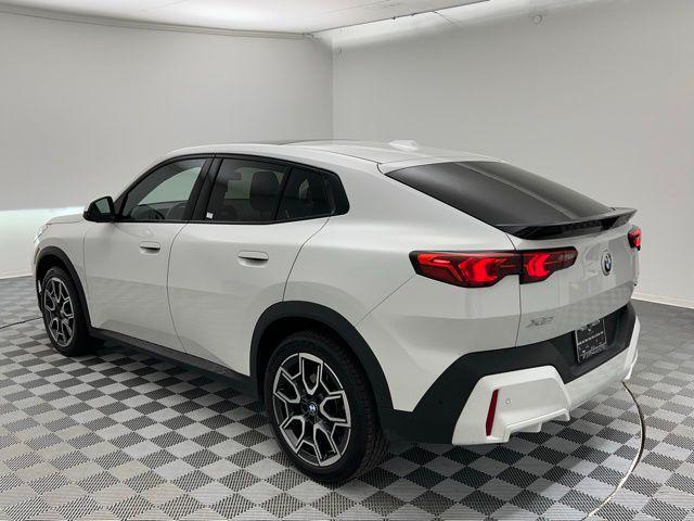 Photo of 2025 White BMW X2