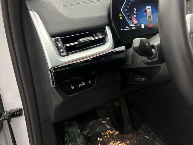 Photo of 2025 White BMW X2
