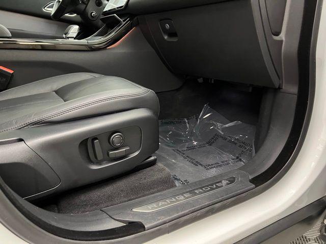 Photo of 2024 White Land Rover Range Rover Velar