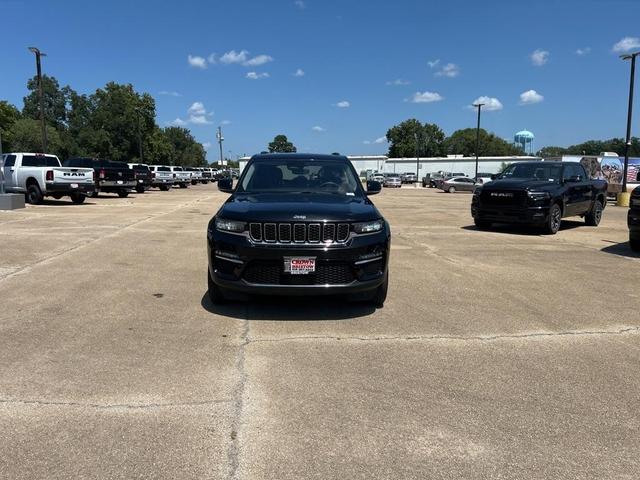 Photo of 2023 Diamond Black Jeep Grand Cherokee