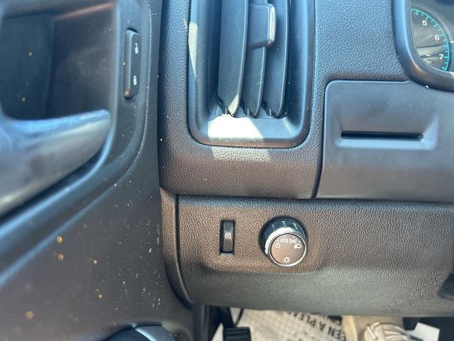 Photo of 2021 Summit White Chevrolet Colorado
