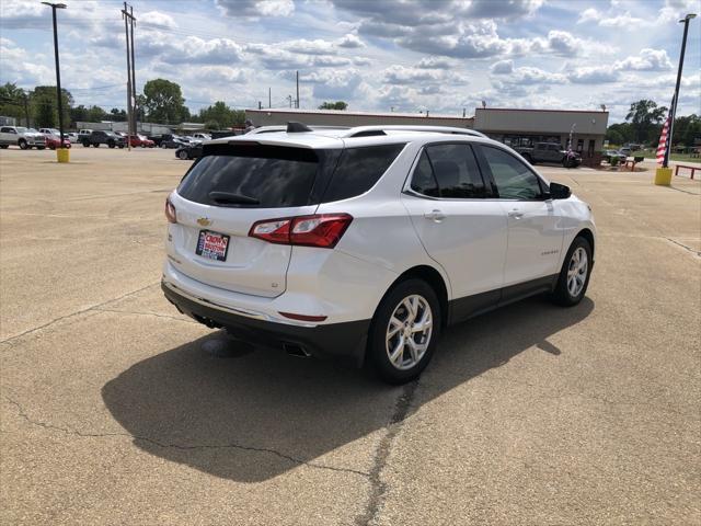 Photo of 2018 Iridescent Pearl Tricoat Chevrolet Equinox