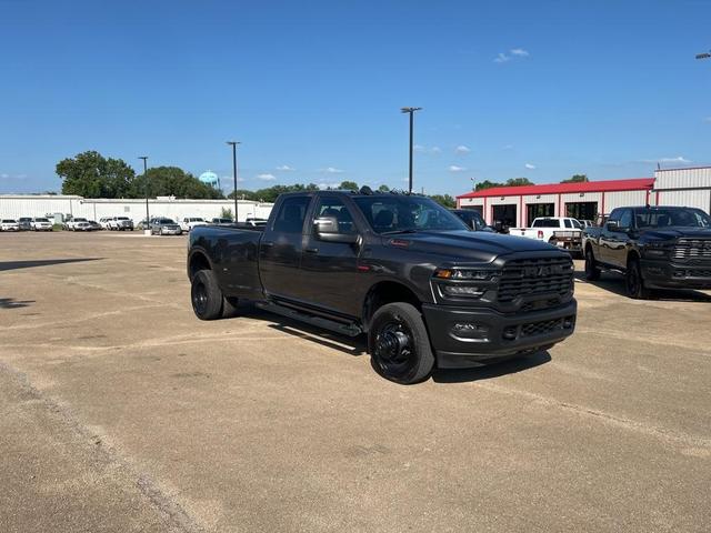 Photo of 2025 Granite Crystal Clearcoat Metallic RAM 3500