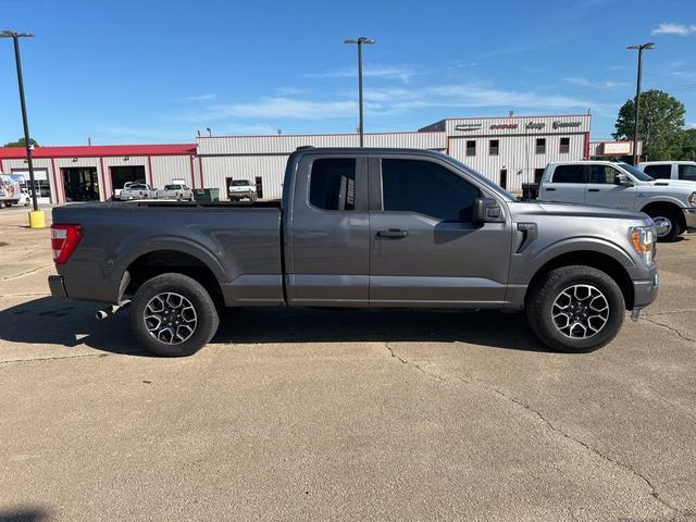 Photo of 2022 Carbonized Gray Metallic Ford F-150