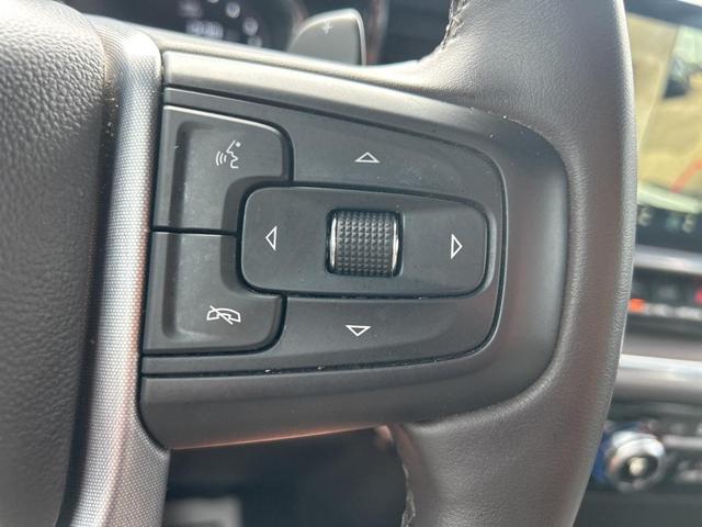 Photo of 2023 Summit White GMC Sierra 1500