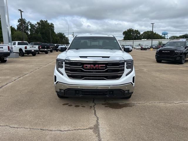 Photo of 2023 Summit White GMC Sierra 1500