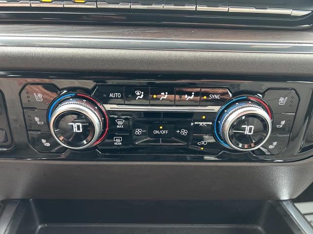 Photo of 2023 Summit White GMC Sierra 1500