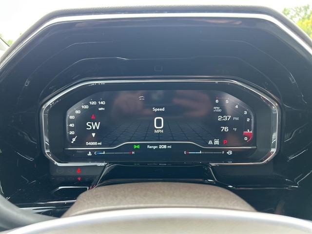 Photo of 2023 Summit White GMC Sierra 1500