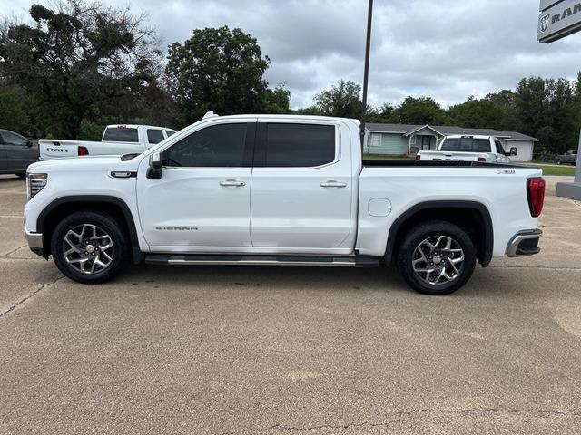 Photo of 2023 Summit White GMC Sierra 1500