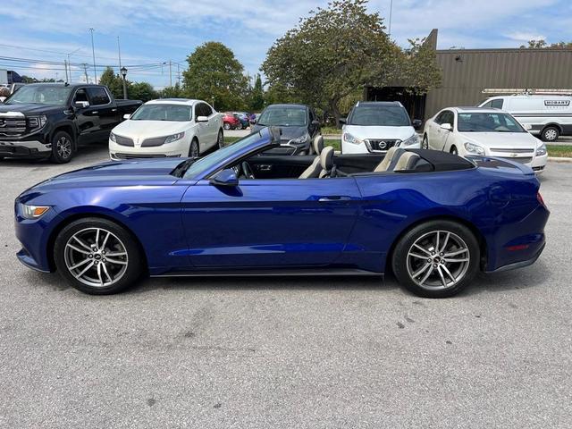 Photo of 2015 Blue Ford Mustang