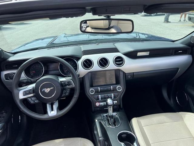 Photo of 2015 Blue Ford Mustang