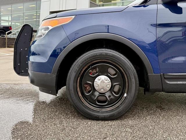 Photo of 2014 Dark Blue Ford Utility Police Interceptor