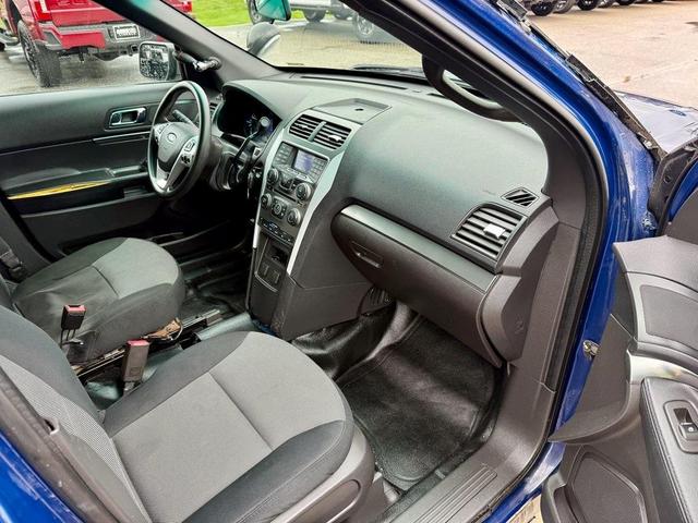 Photo of 2014 Dark Blue Ford Utility Police Interceptor