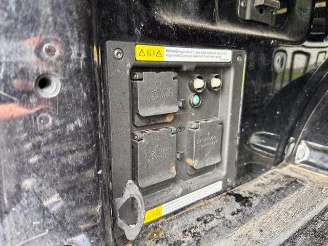 Photo of 2022 Agate Black Metallic Ford F-150