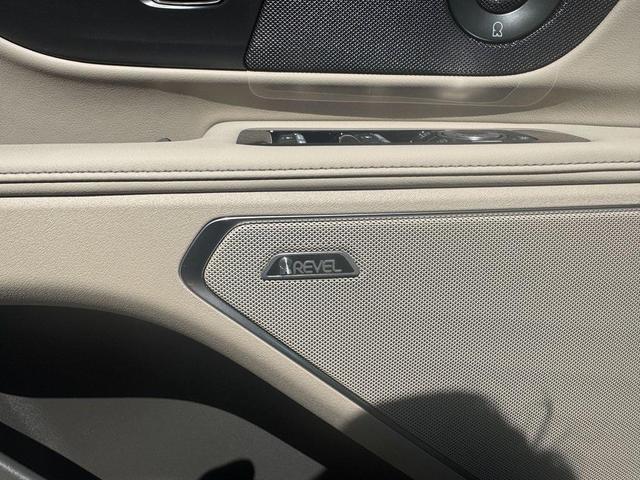 Photo of 2025 Infinite Black Metallic Lincoln Nautilus