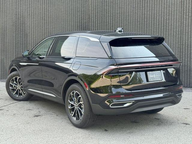 Photo of 2025 Infinite Black Metallic Lincoln Nautilus