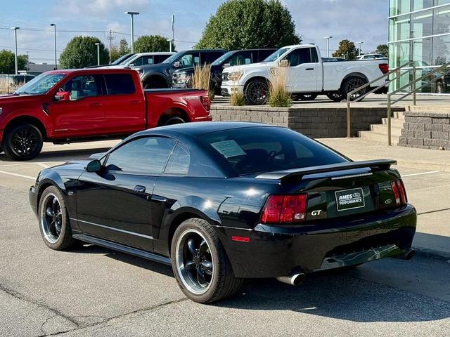 Photo of 2003 Black Ford Mustang