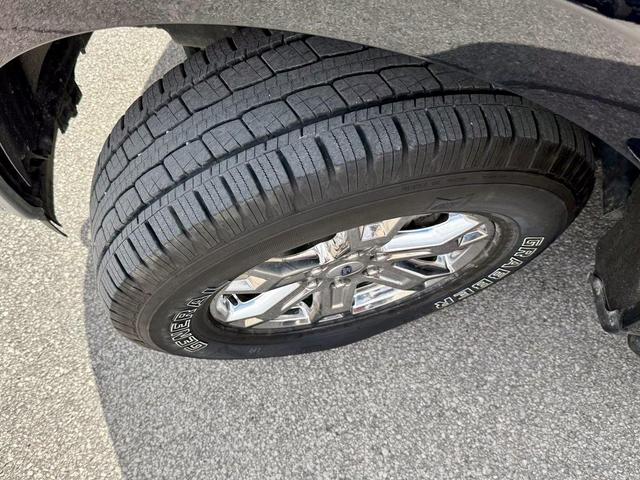 Photo of 2021 Agate Black Metallic Ford F-150