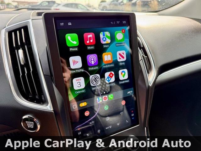 Photo of 2024 Black Metallic Ford Edge