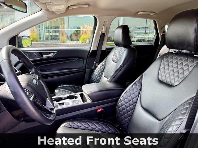 Photo of 2024 Black Metallic Ford Edge