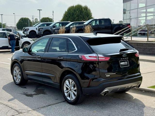 Photo of 2024 Black Metallic Ford Edge