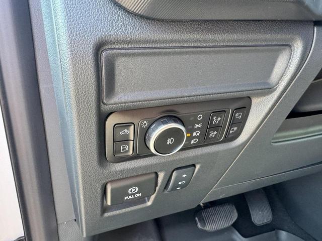Photo of 2025 Star White Ford F-150