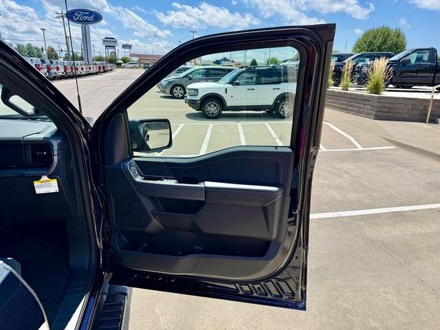 Photo of 2025 Antimatter Blue Metallic Ford F-150