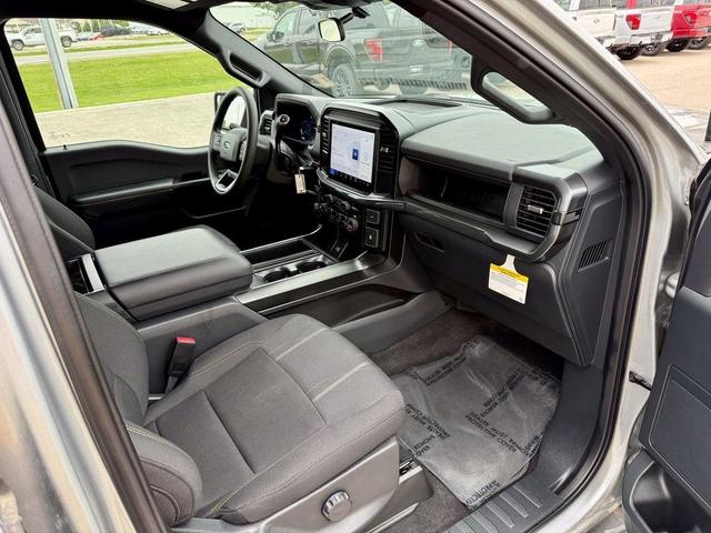 Photo of 2025 Iconic Silver Metallic Ford F-150