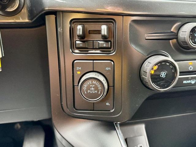 Photo of 2025 Space White Metallic Ford F-150