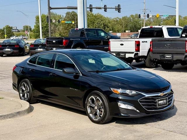 Photo of 2024 Mosaic Black Metallic Chevrolet Malibu