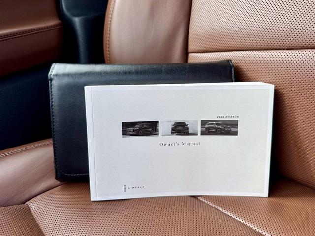 Photo of 2022 Metallic Lincoln Aviator