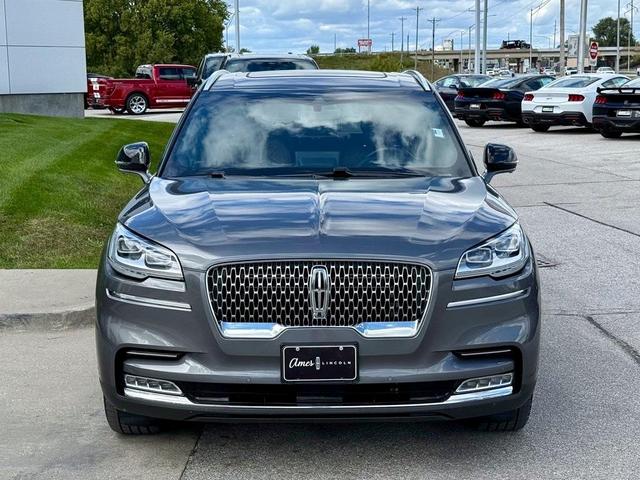 Photo of 2022 Metallic Lincoln Aviator