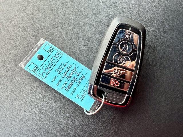 Photo of 2022 Metallic Lincoln Aviator