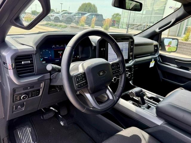 Photo of 2025 Oxford White Ford F-150
