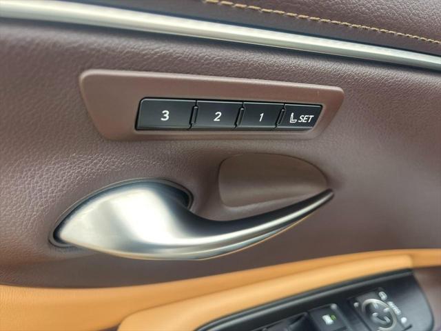 Photo of 2020 Eminent White Pearl Lexus ES 350