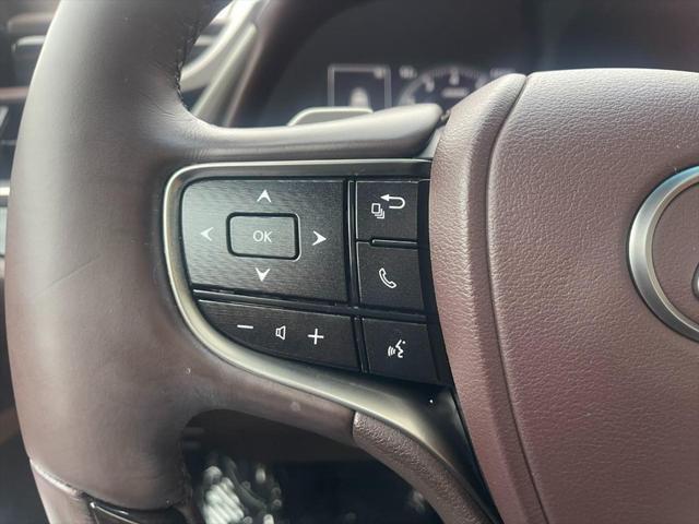 Photo of 2020 Eminent White Pearl Lexus ES 350