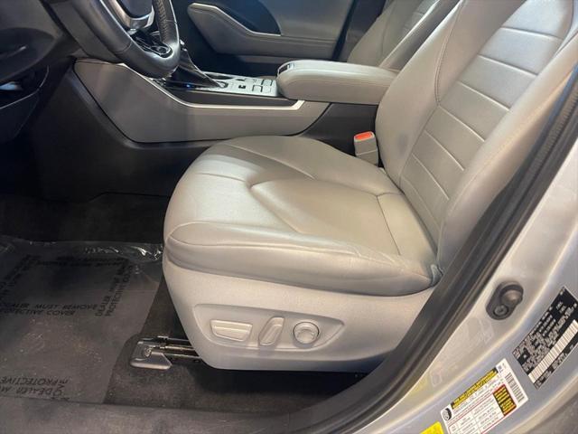 Photo of 2021 Celestial Silver Metallic Toyota Highlander