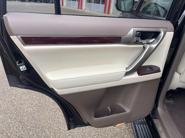 Photo of 2019 Black Onyx Lexus GX 460
