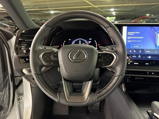 Photo of 2023 Eminent White Pearl Lexus RX 350