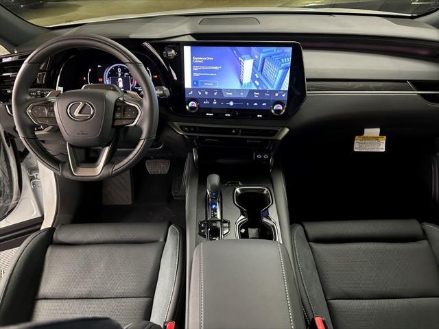 Photo of 2023 Eminent White Pearl Lexus RX 350