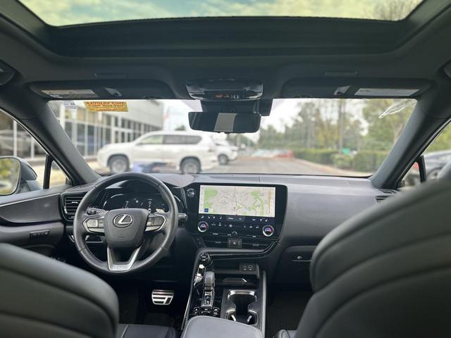 Photo of 2025 Ultra White Lexus NX 450h+