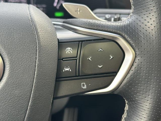 Photo of 2025 Ultra White Lexus NX 450h+